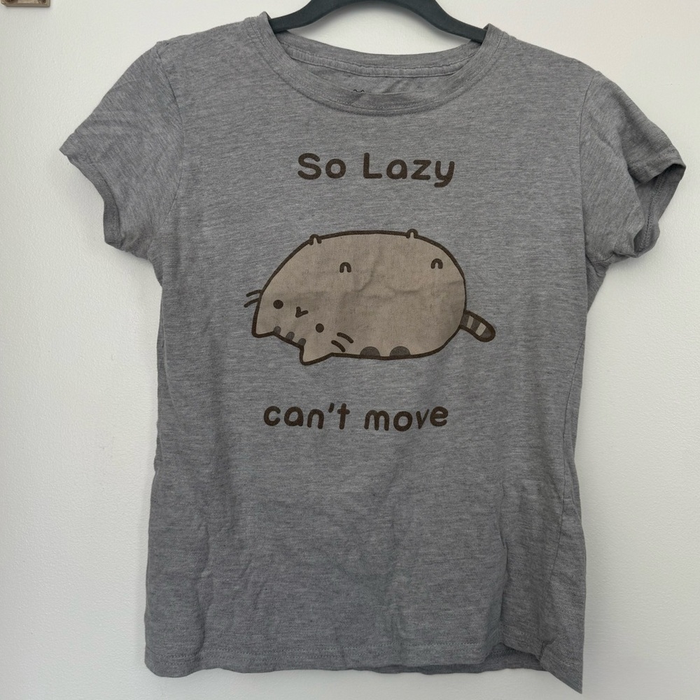 Gray Graphic T-Shirt with Pusheen Cat Design - Picture 2 of 4